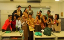 RAHMA FITRIANA TAUGHT STUDENTS AT SEKOLAH INDONESIA IN SINGAPORE