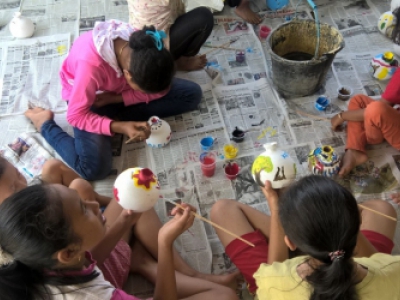 Students’ Community Service Program: Pottery Creation and Javanese Language Conservation