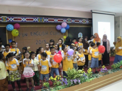 Children Performances in Fun English Club 2015