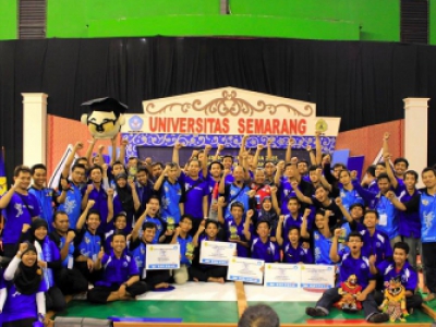 YSU Robot Teams Dominate the 2015 Indonesian Robot Contest of Regional III